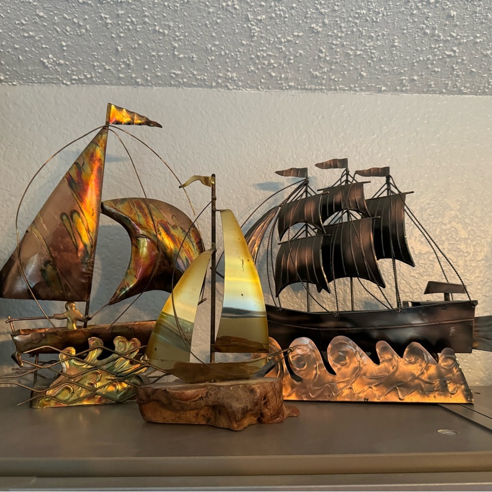 Vintage Sailboat on driftwood base - Picture 5 of 5